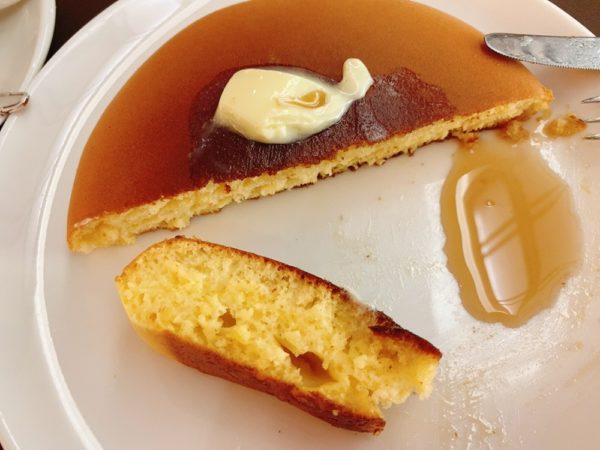 ウエストのホットケーキはの王道のシンプルなホットケーキ。ボリューミーだけど難なく完食。