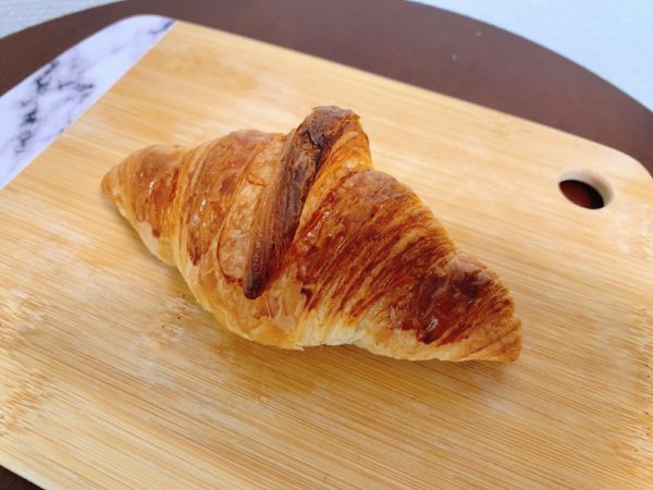 【横浜磯子】L'ile des Pains（イル・デ・パン）のパンを実食！クロワッサン 税抜160円