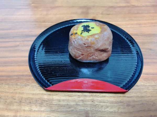 【辻堂】三吉野の和菓子を実食！おいも饅頭（芋あん）税込160円