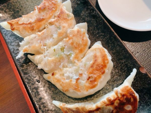 四川厨房横浜店の坦々ギョウセットを実食！