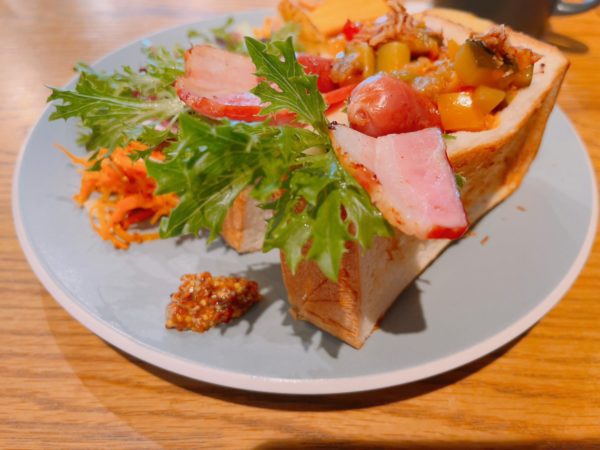 【横浜馬車道】Toaster! Bread Cafe&Champagne Bar　馬車道サンド